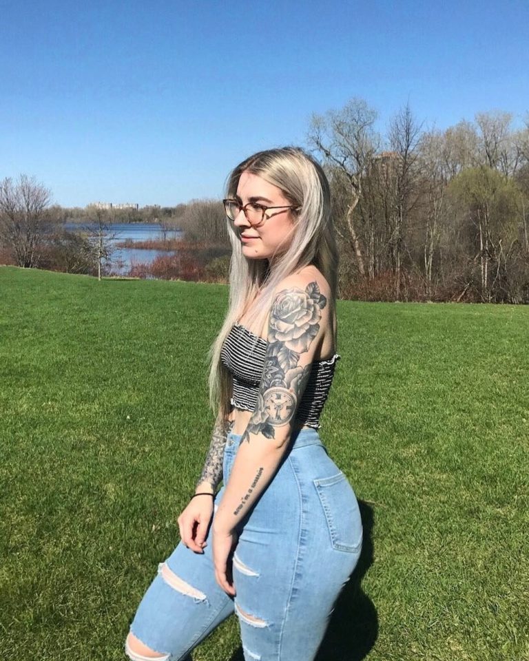Jen Brett Bio, Wiki, Age, Family Husband, Instagram Star, and Net Worth